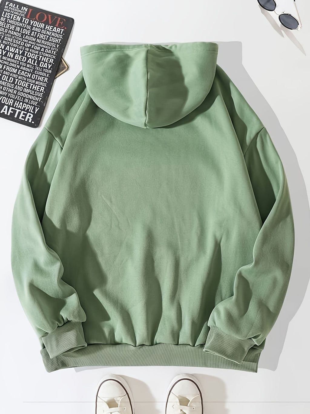 Men's Casual Hoodie with Relaxed Fit and Breathable Fabric