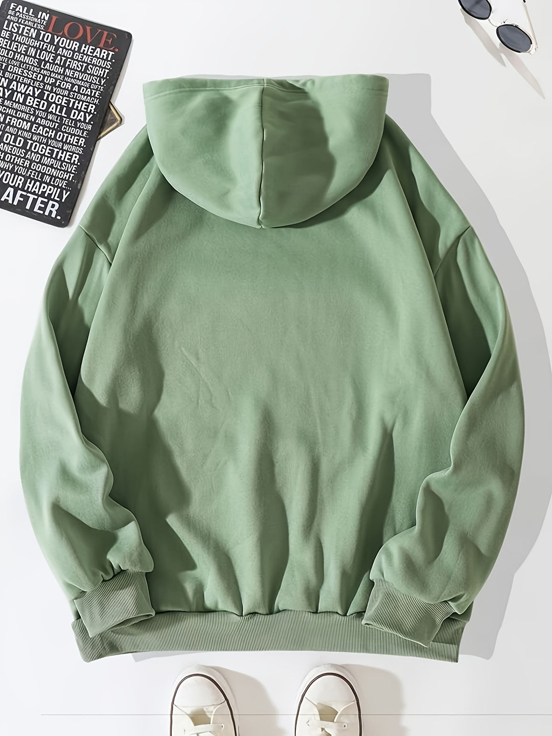 Men's Casual Hoodie with Relaxed Fit and Breathable Fabric