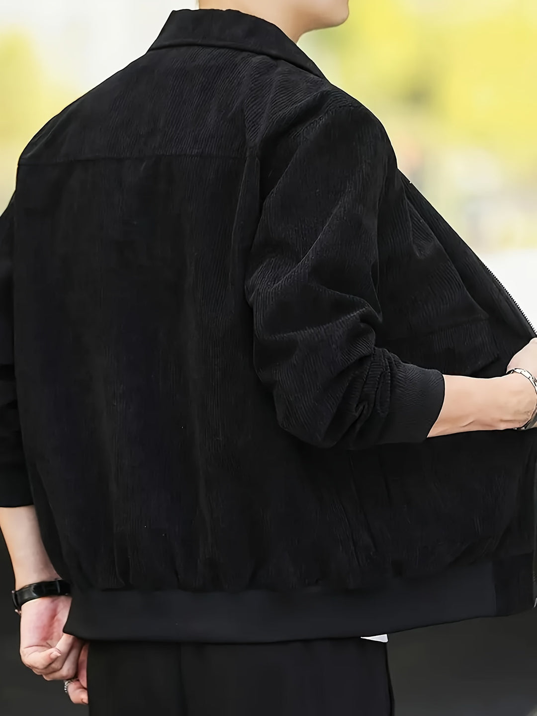 Men's Corduroy Jacket with Classic Collar and Zipper Closure