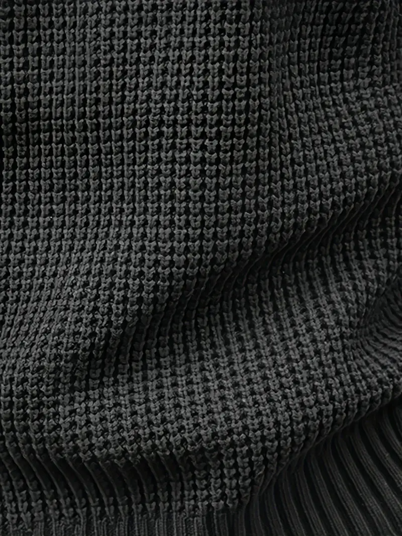 Men's Stylish Crewneck Sweater with Modern Fit